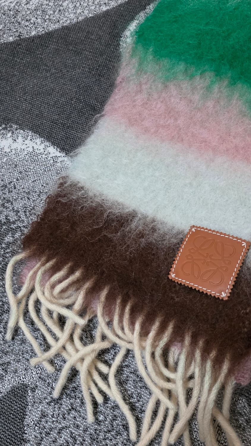 로에베 멀티 스트라이프 모헤어 머플러 상품이미지5