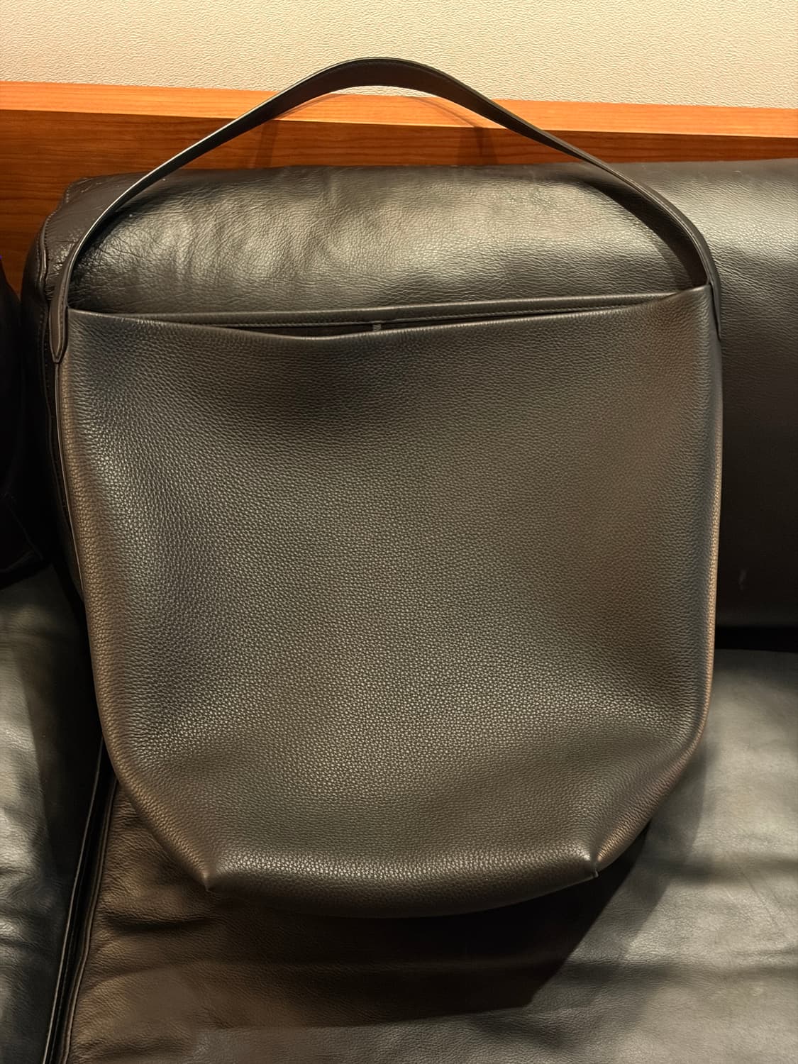 더로우 N/S 파크백 라지 블랙 상품이미지2