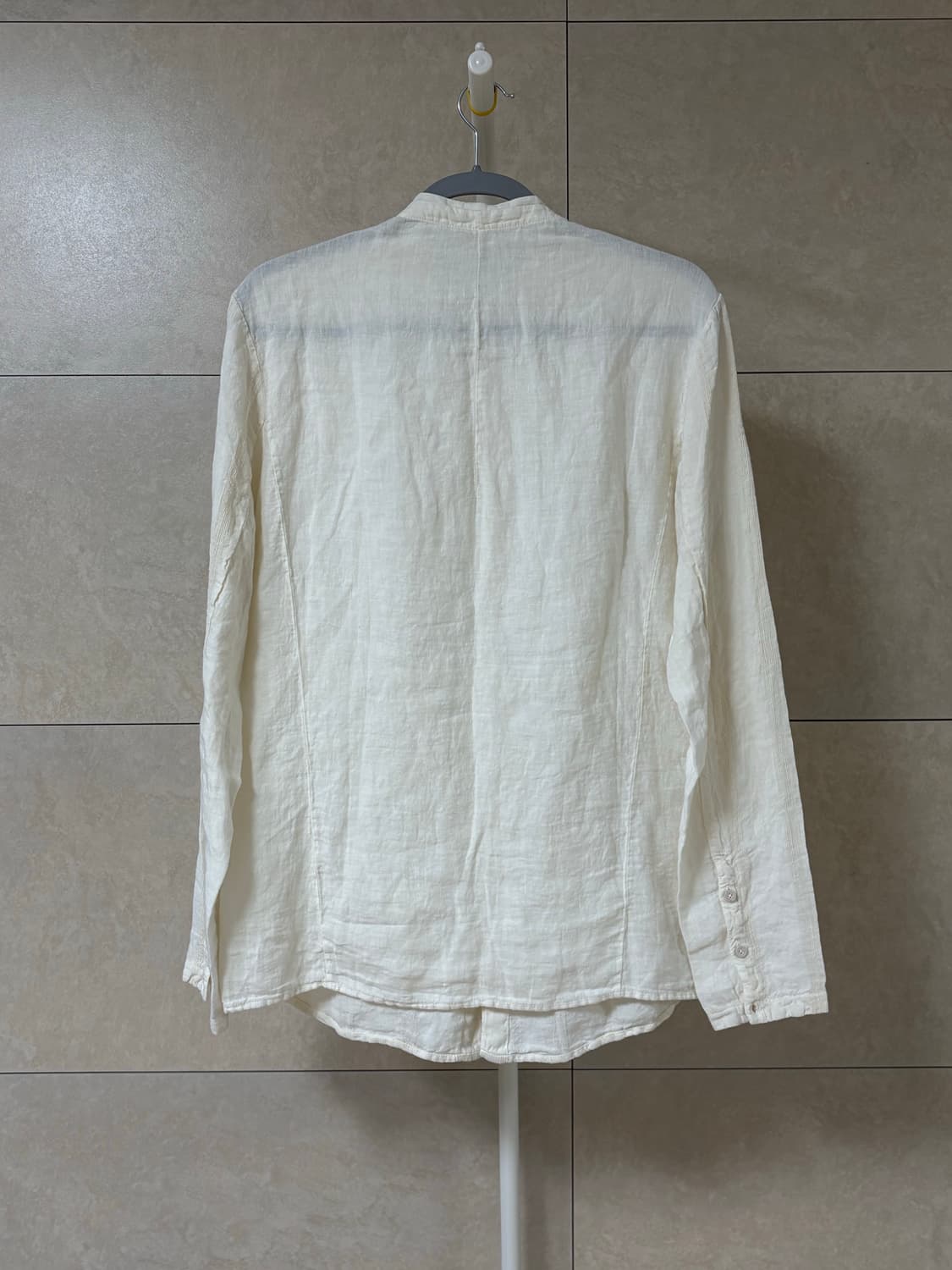 트랜짓 자카드 화이트 셔츠 상품이미지3