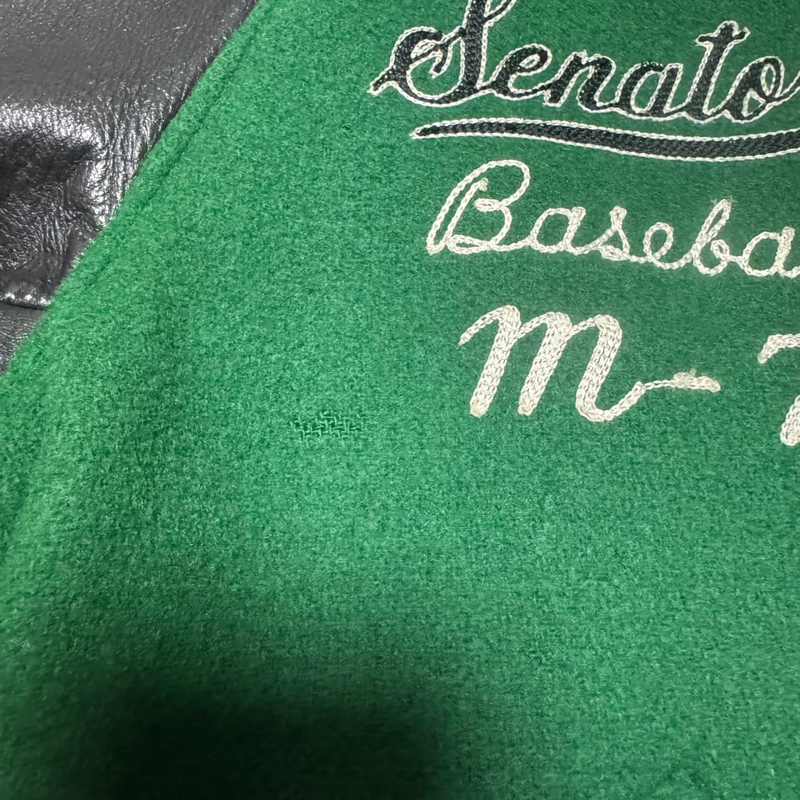 [A급] 화이츠빌 바시티 자켓 판매합니다 상품이미지3