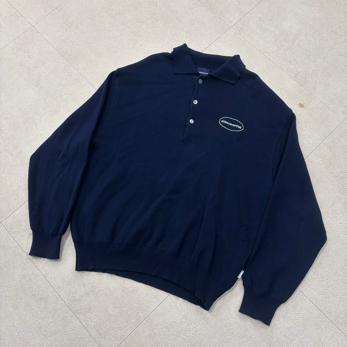 디스이즈네버댓 네이비 스몰로고 니트 상품이미지1