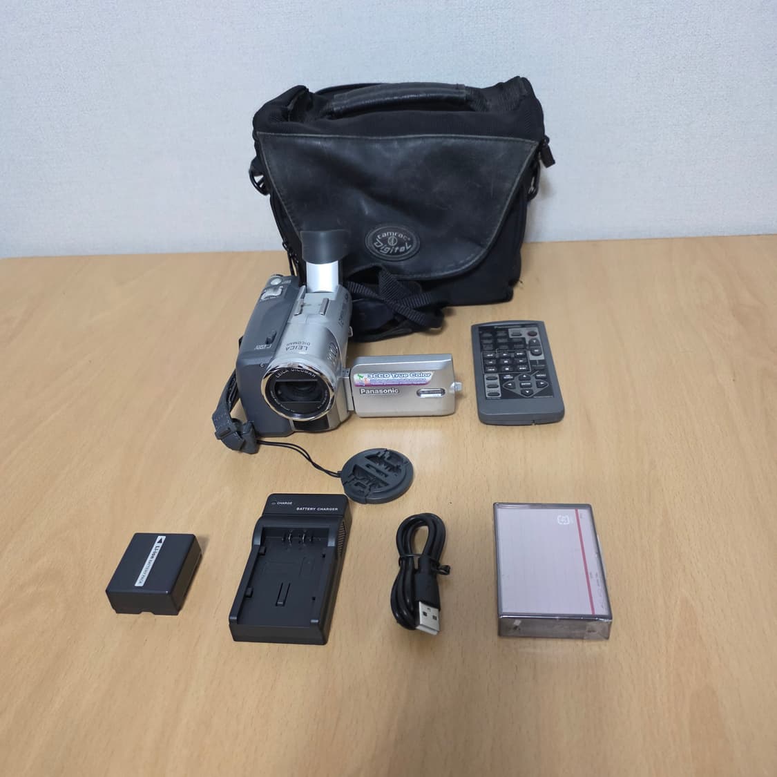 파나소닉 6mm PV-GS120 미니DV 캠코더 상품이미지1