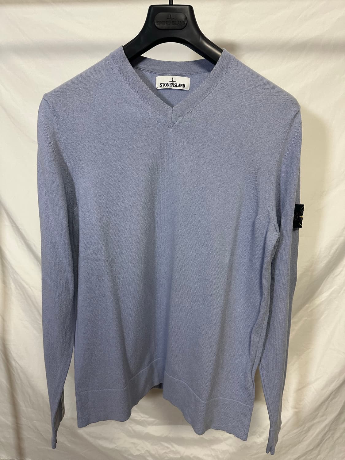 스톤아일랜드 브이넥 라벤더 니트 (L) 상품이미지1