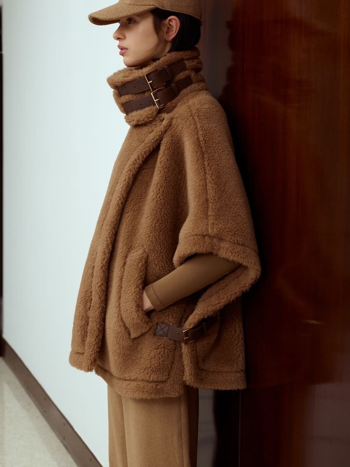 막스마라 테디베어 무스탕 케이프 코트 상품이미지1