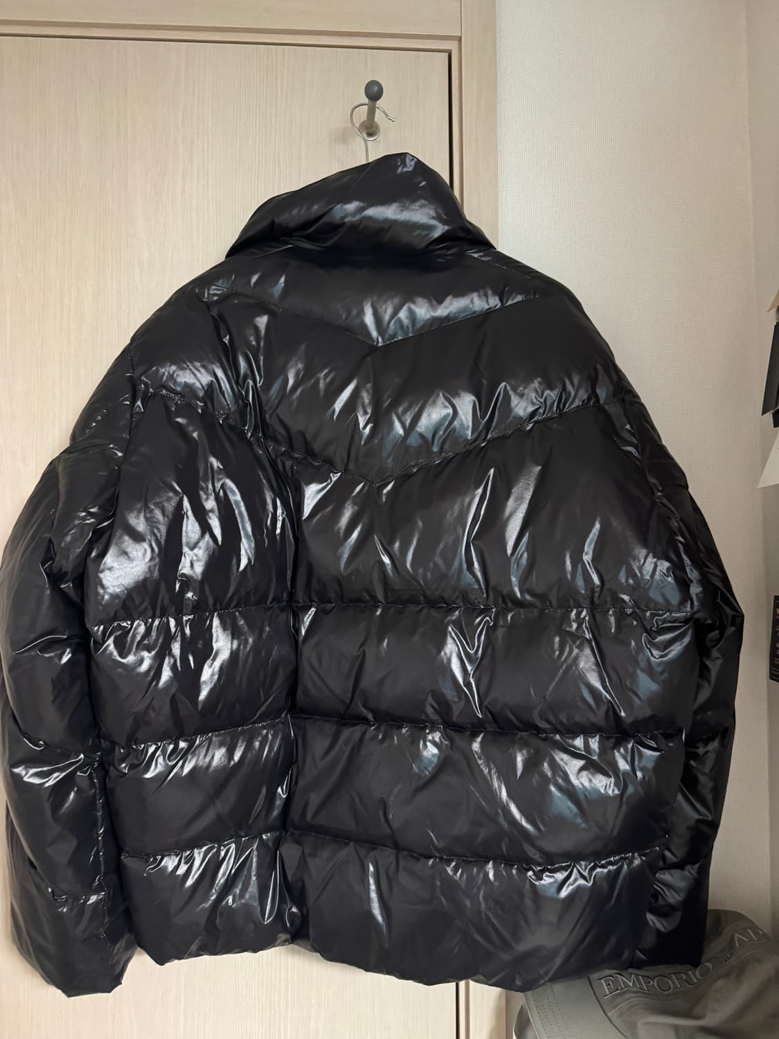 닐 바렛 블랙 패딩 자켓 판매합니다. 상품이미지2