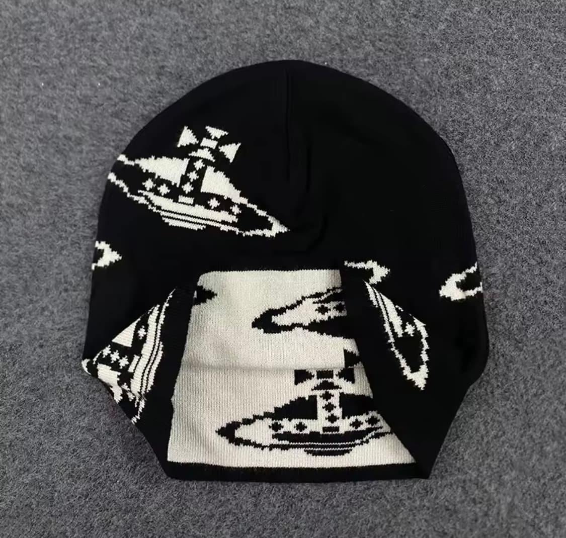 비비안웨스트우드 블랙 로고 비니 상품이미지2