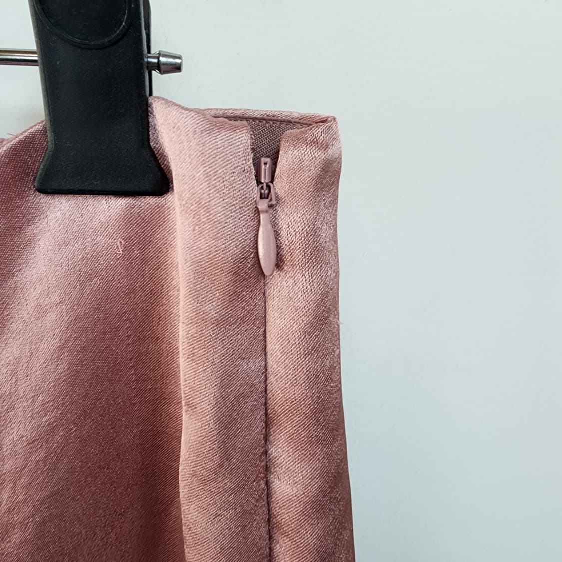 빈스 핑크 새틴 와이드 팬츠 상품이미지3