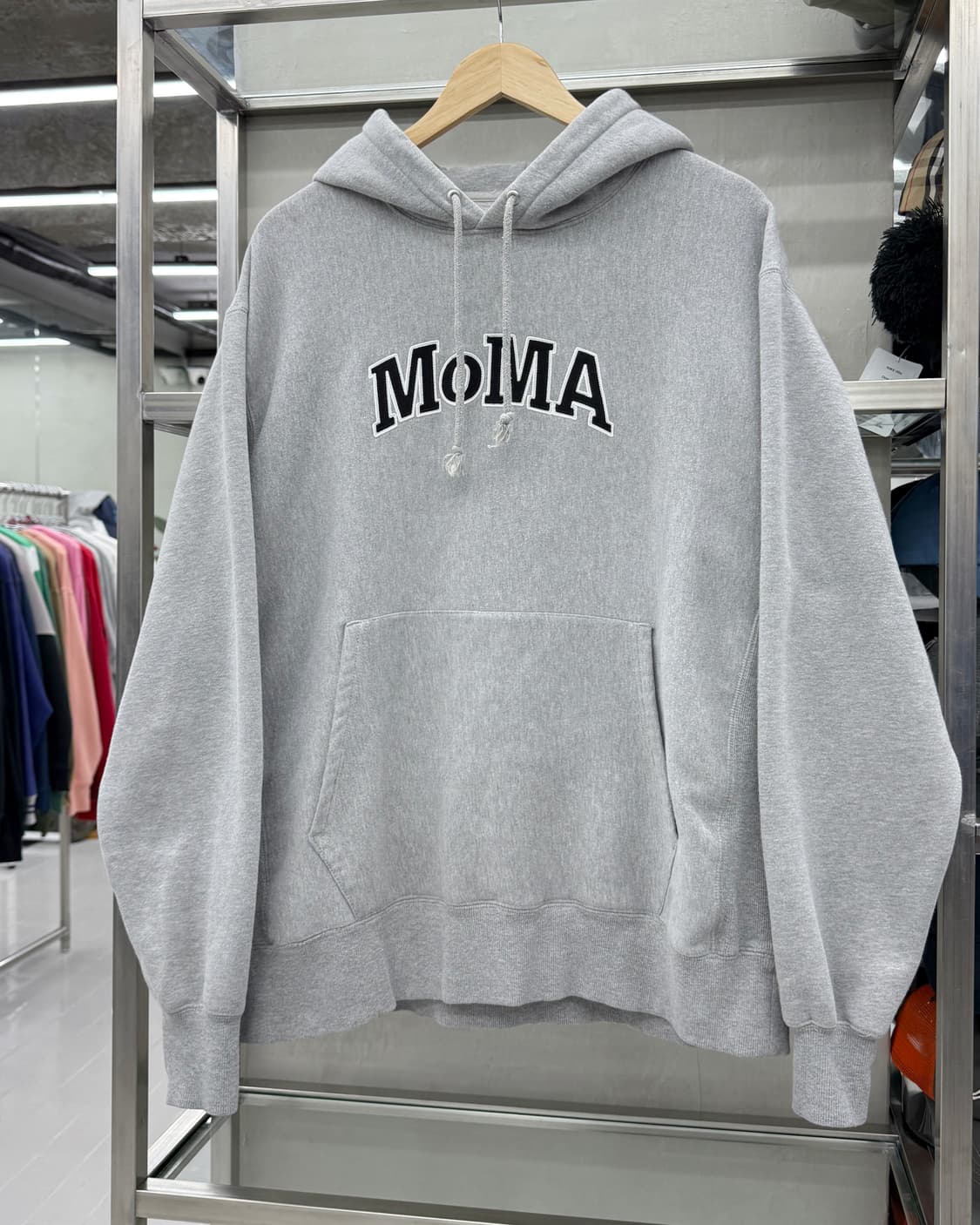 챔피언 리버스위브 x  모마 디자인 스토어 스웻 후드티 상품이미지2