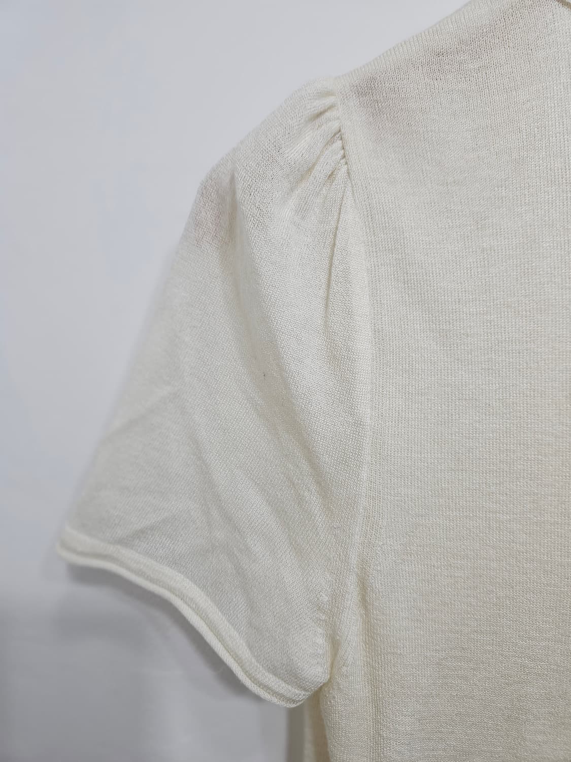 데코(DECO) 실크 프릴 장식 린넨혼방 반팔 니트 상품이미지10