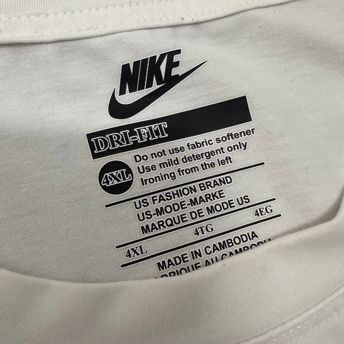 NIKE 나이키 미키마우스 반팔티셔츠 4XL 상품이미지3