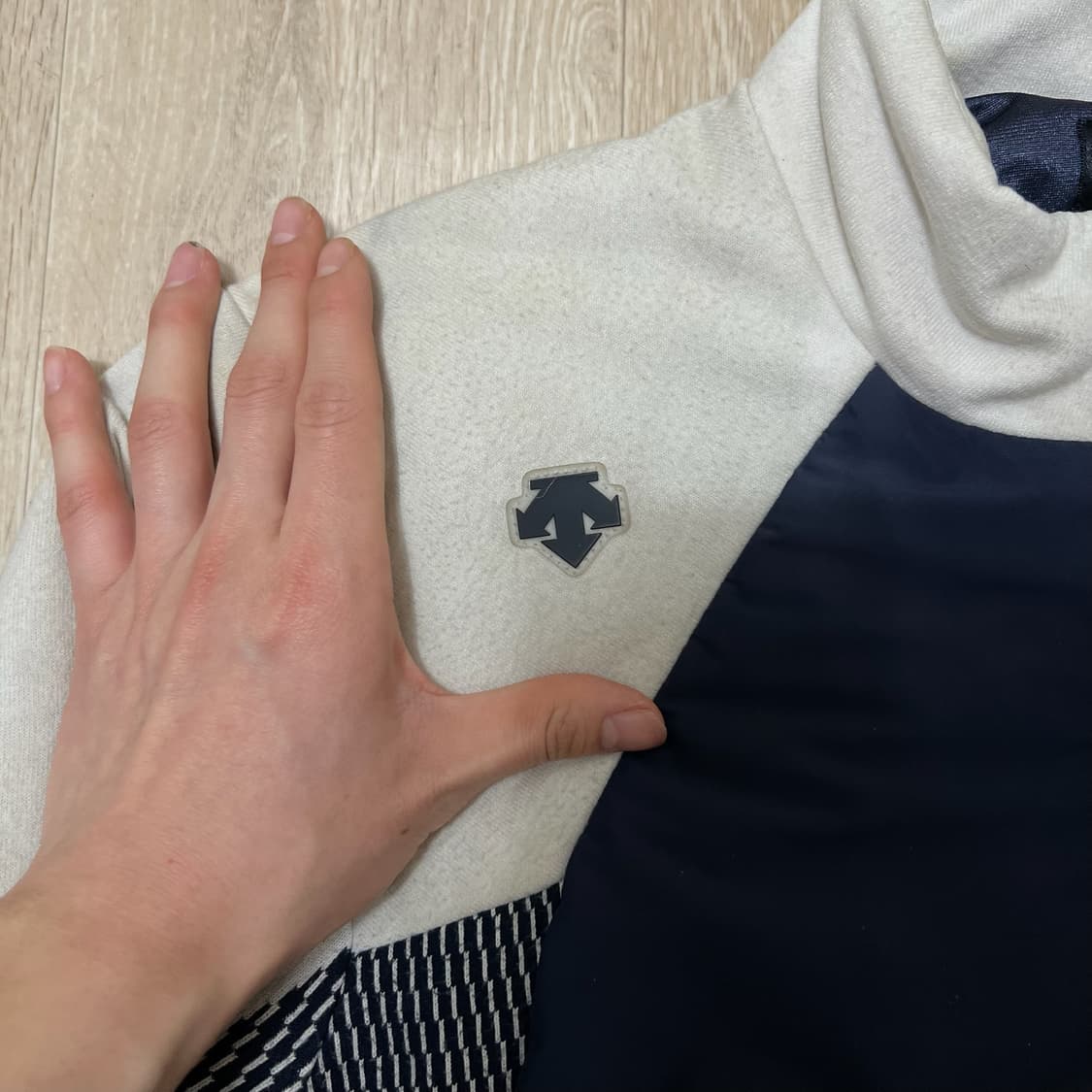 데상트 골프 남성 방풍 니트 바람막이 자켓 L/100 상품이미지4