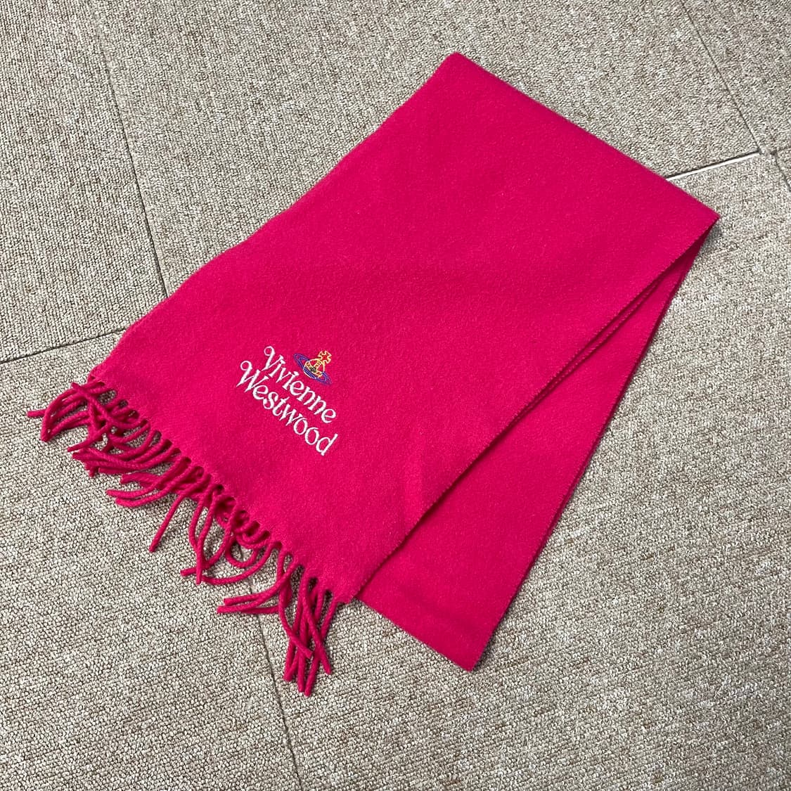 비비안웨스트우드 머플러 상품이미지1