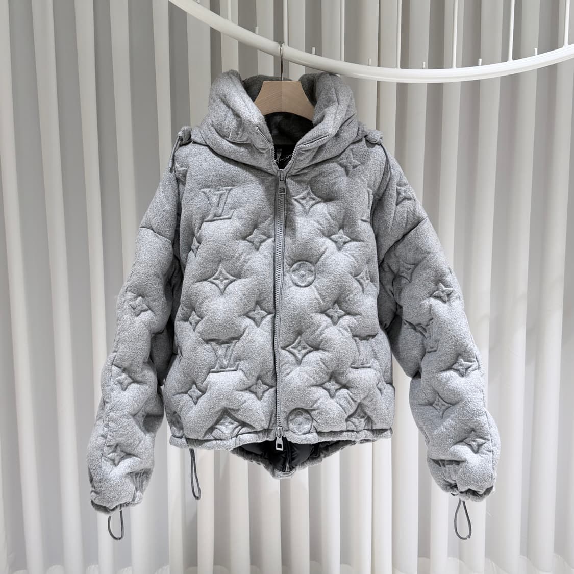 (S+ / 50) / 루이비통 모노그램 보이후드 푸퍼 재킷 패딩 상품이미지1