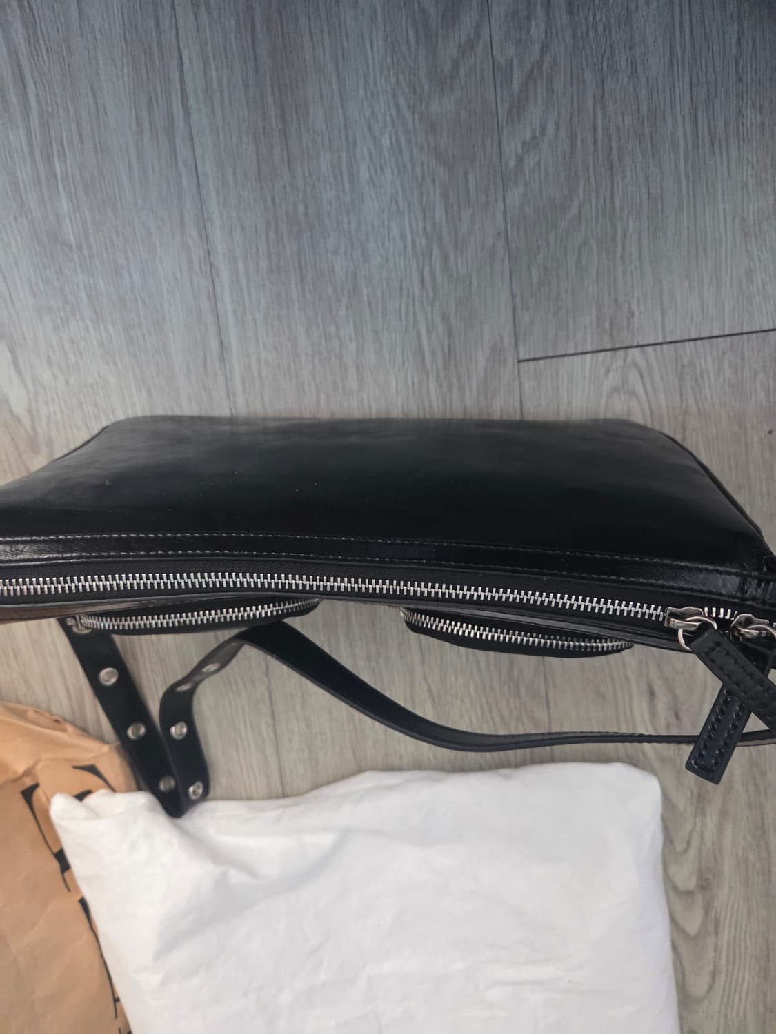 마지셔우드 아웃 포켓 호보 블랙  상품이미지4