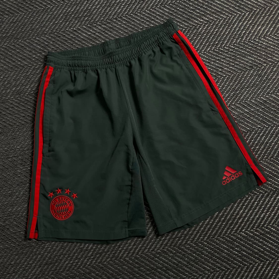 아디다스 FC 바이에른 뮌헨 22/23 트레이닝 쇼츠 y 4667 상품이미지1