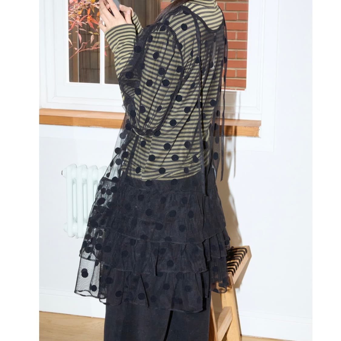 베르크서울 sheer dot flare dress 팝니다 상품이미지4