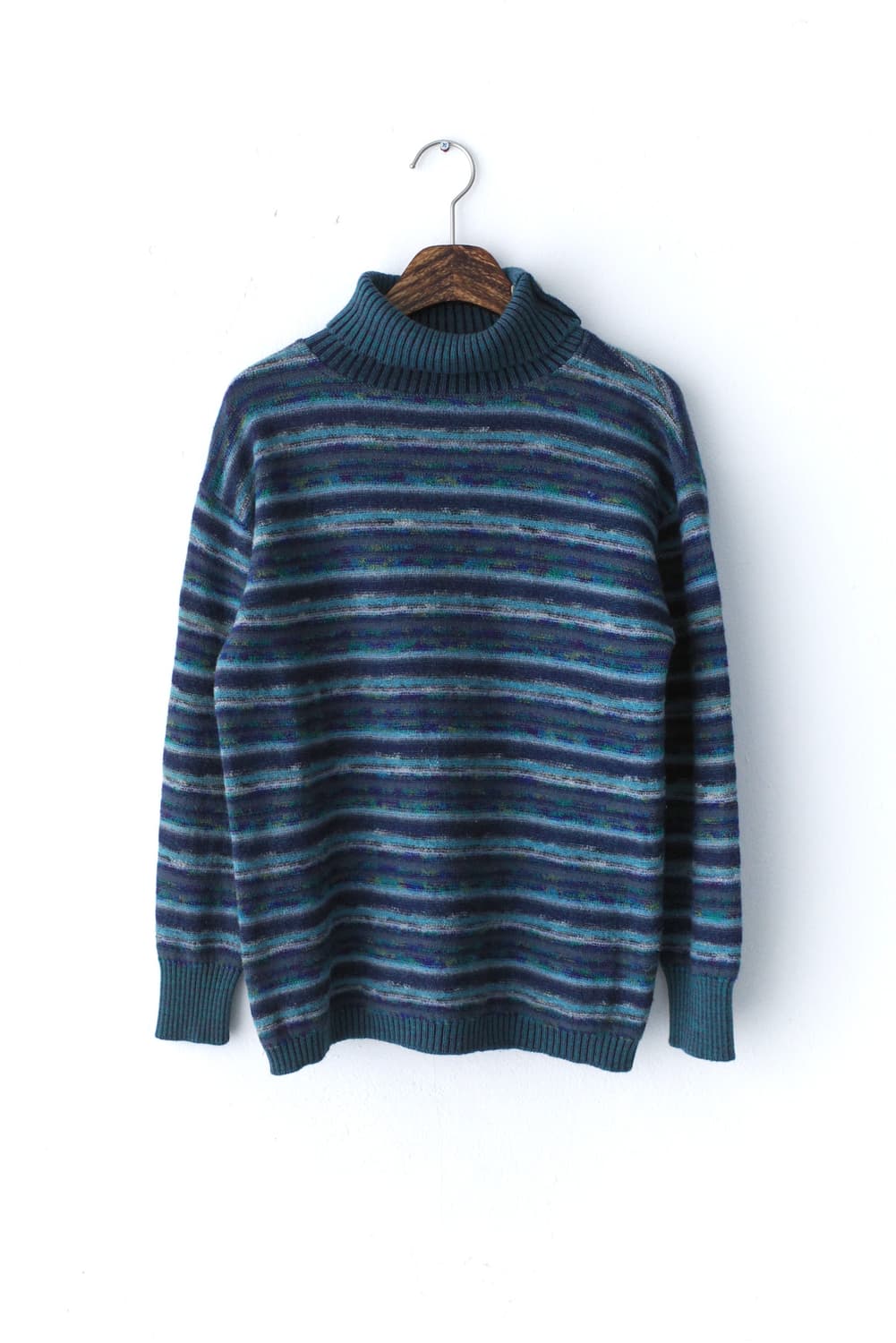 stripe button knit 상품이미지1
