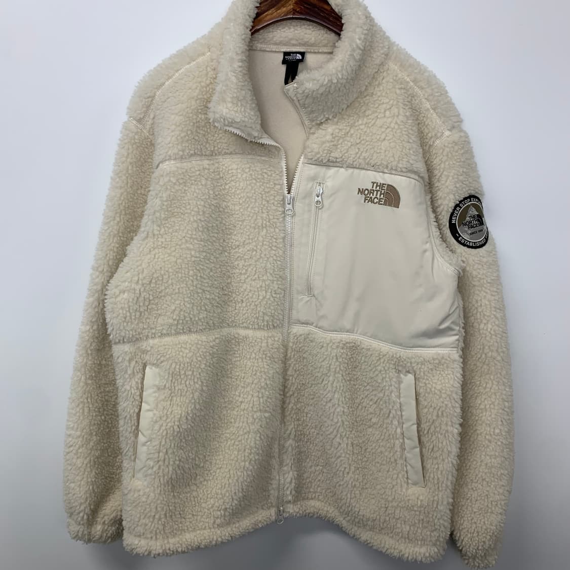 노스페이스 플레이 크림 화이트 쉐르파 자켓 상품이미지2