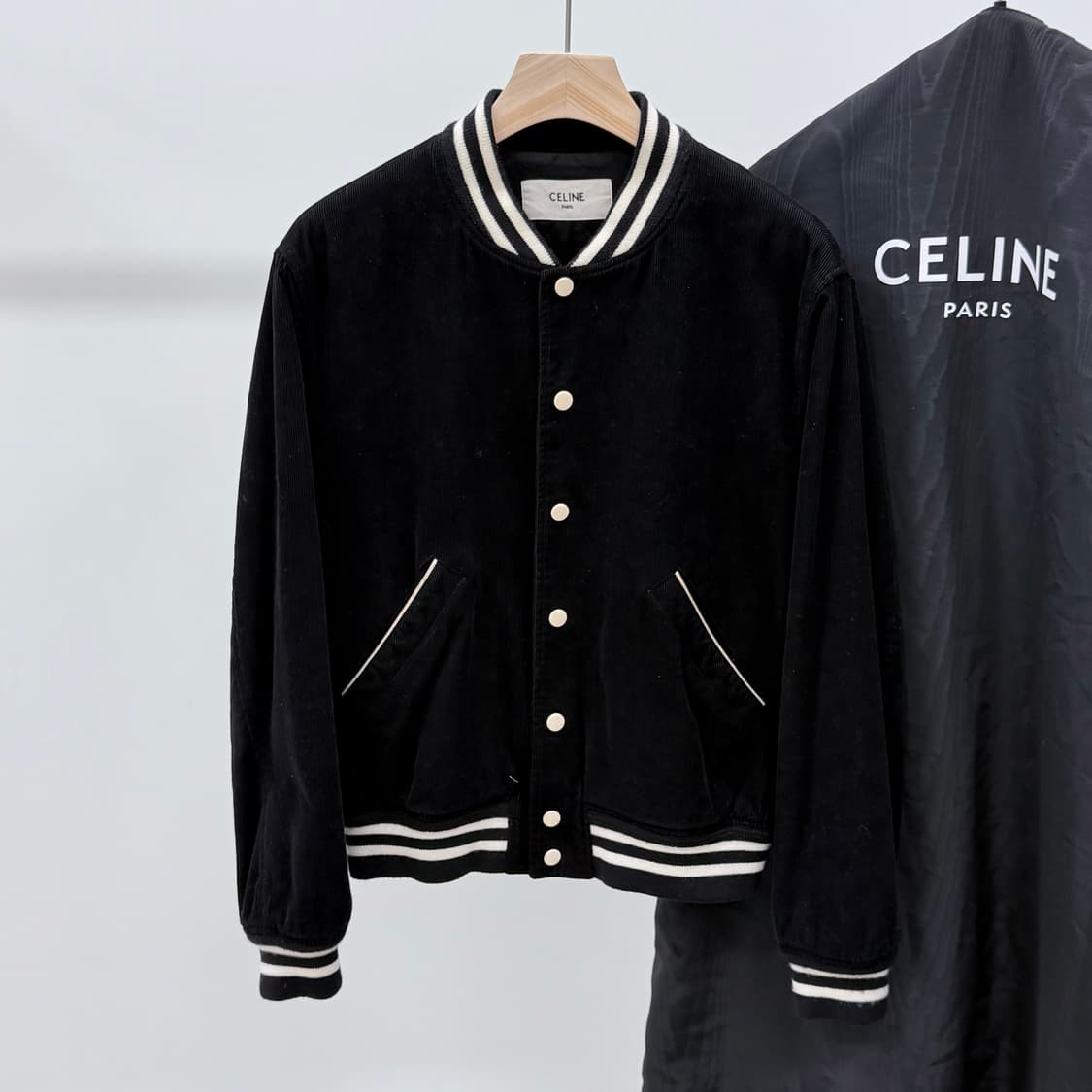 [50/새상품급] 셀린느 코듀로이 백로고 테디자켓 블랙 상품이미지3
