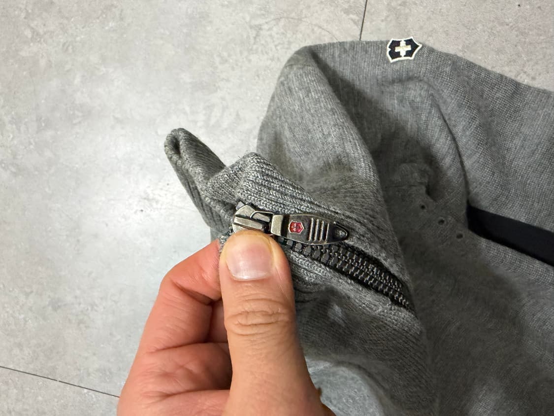  빅토리녹스  앨보패치  빈티지 울니트 풀집업  자켓  95size   상품이미지2