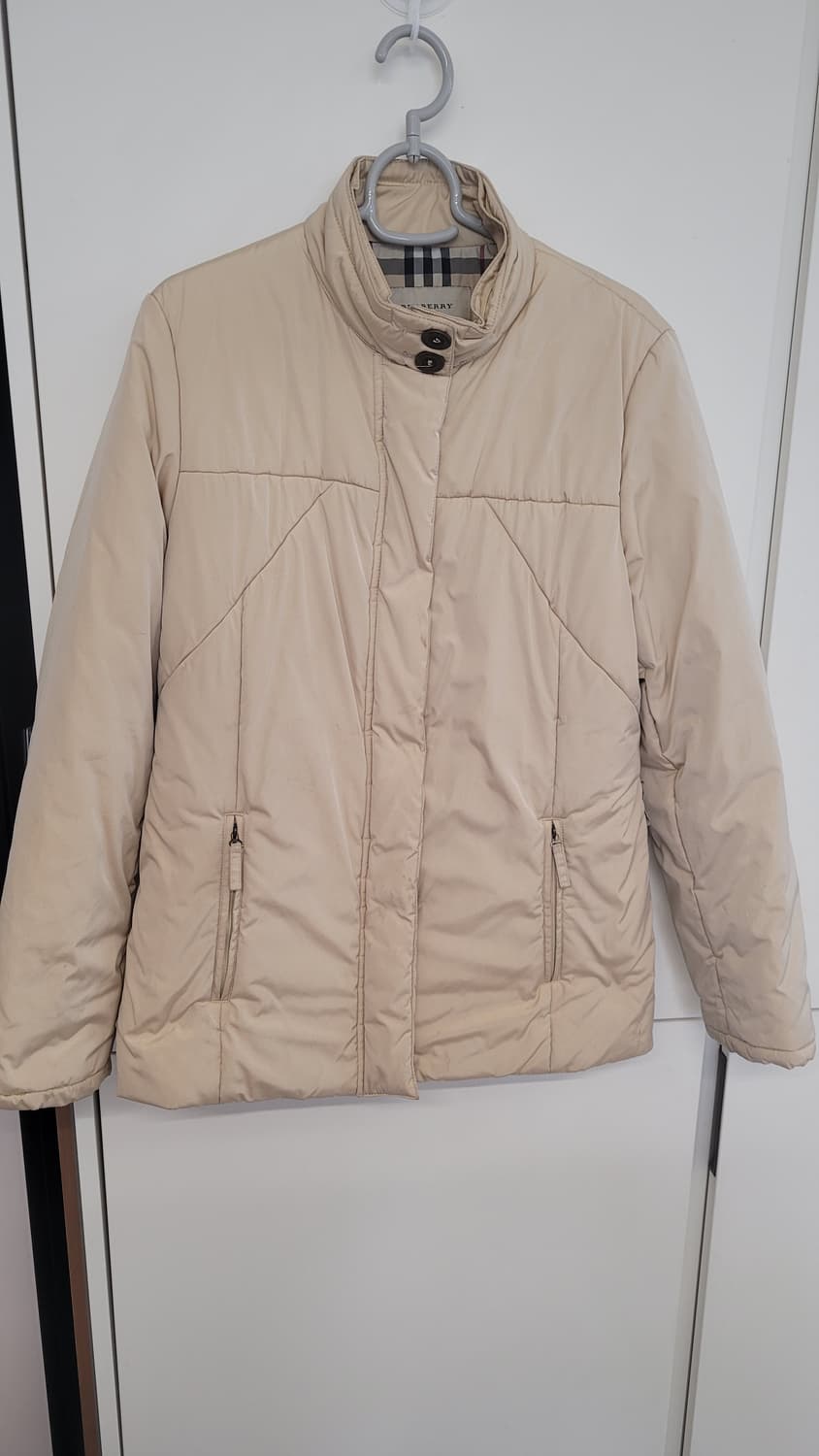 버버리  정품 여성 패딩 자켓-S사이즈 상품이미지2