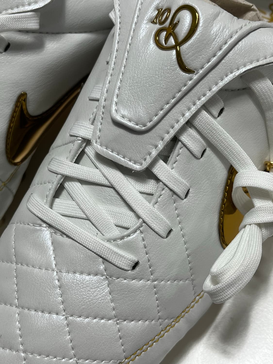 나이키 티엠포 레전드 FG 'R10' 스페셜 에디션 (새제품) 상품이미지6