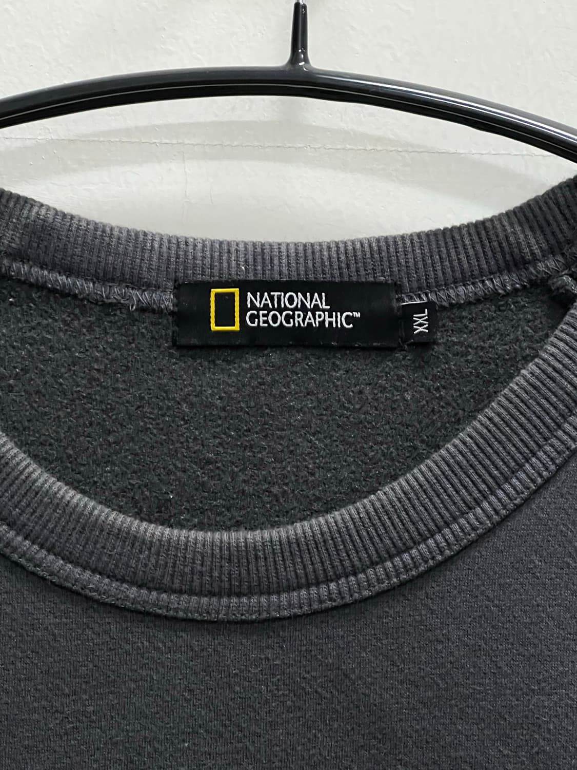 내셔널지오그래픽 자수로고 기모 맨투맨 차콜 상품이미지4