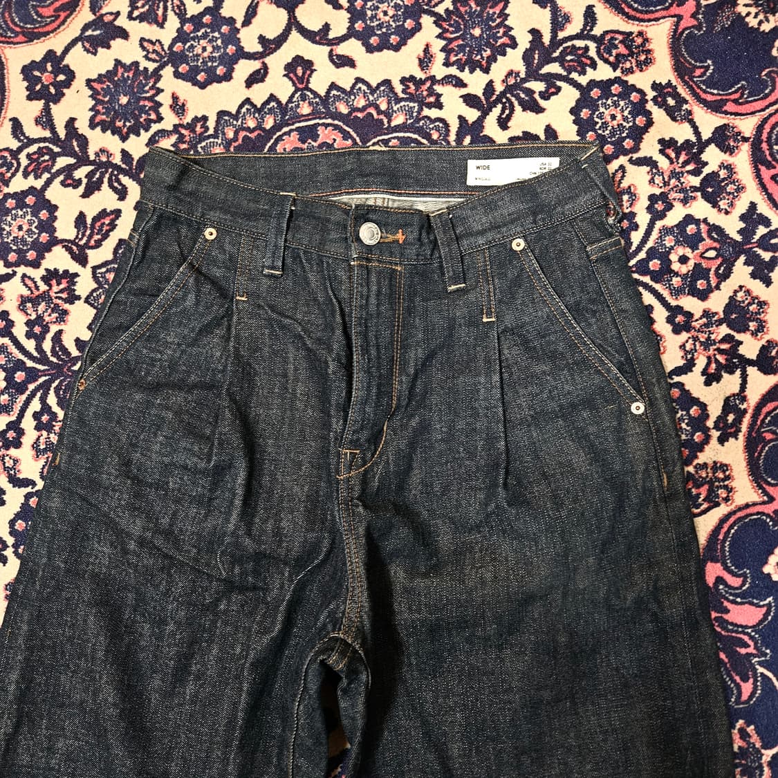 후아유 22ss 벌룬핏 와이드 핀턱 데님팬츠 32sizd 상품이미지3