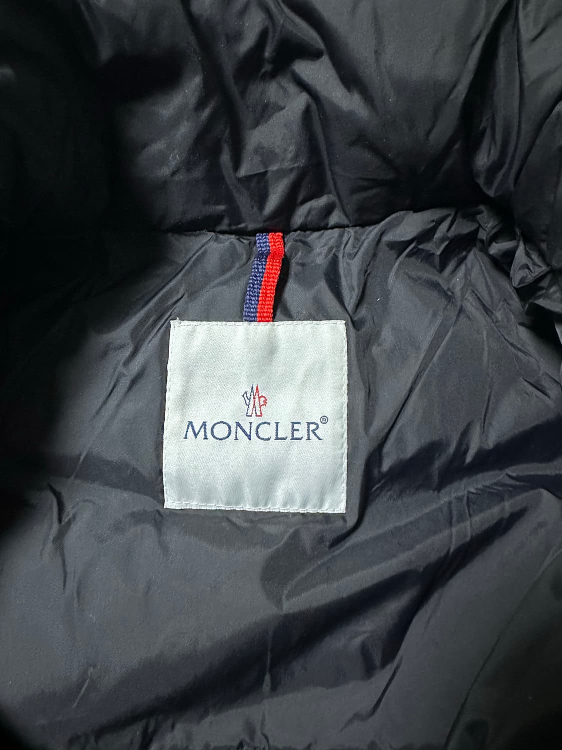 몽클레어 블랙 패딩 상품이미지5