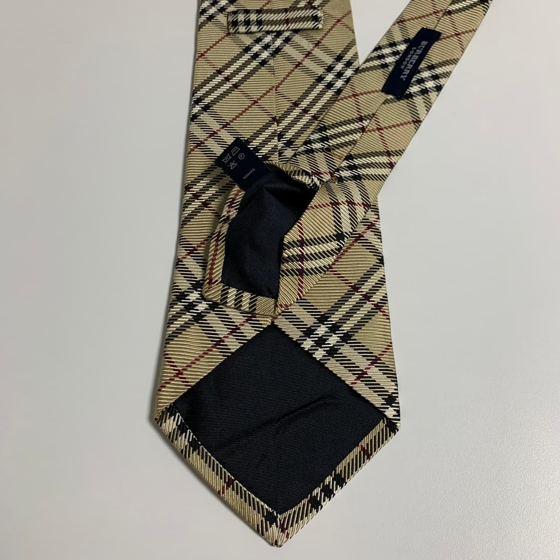 버버리(BURBERRY) 노바체크넥타이 명품 A+등급 신형라벨 상품이미지5