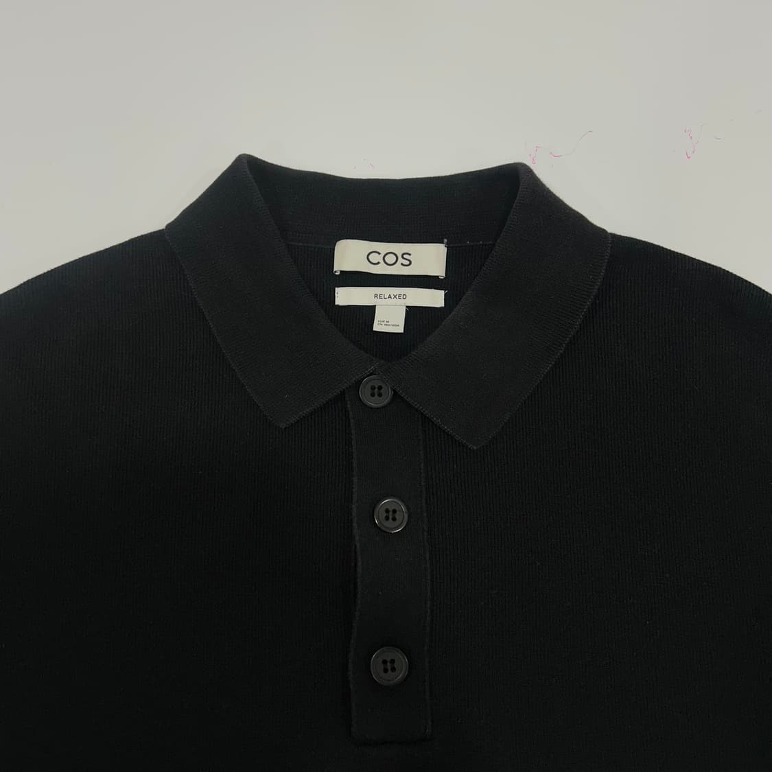 Cos 코스 블랙 카라 니트  상품이미지4