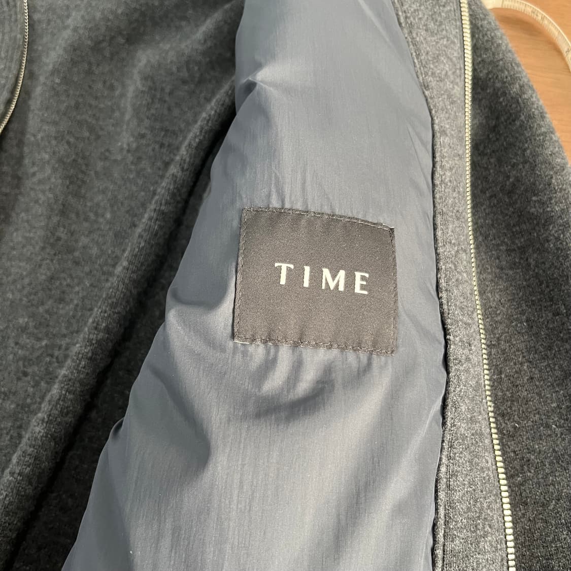 타임옴므 2025 니트 패딩점퍼 XL 상품이미지8