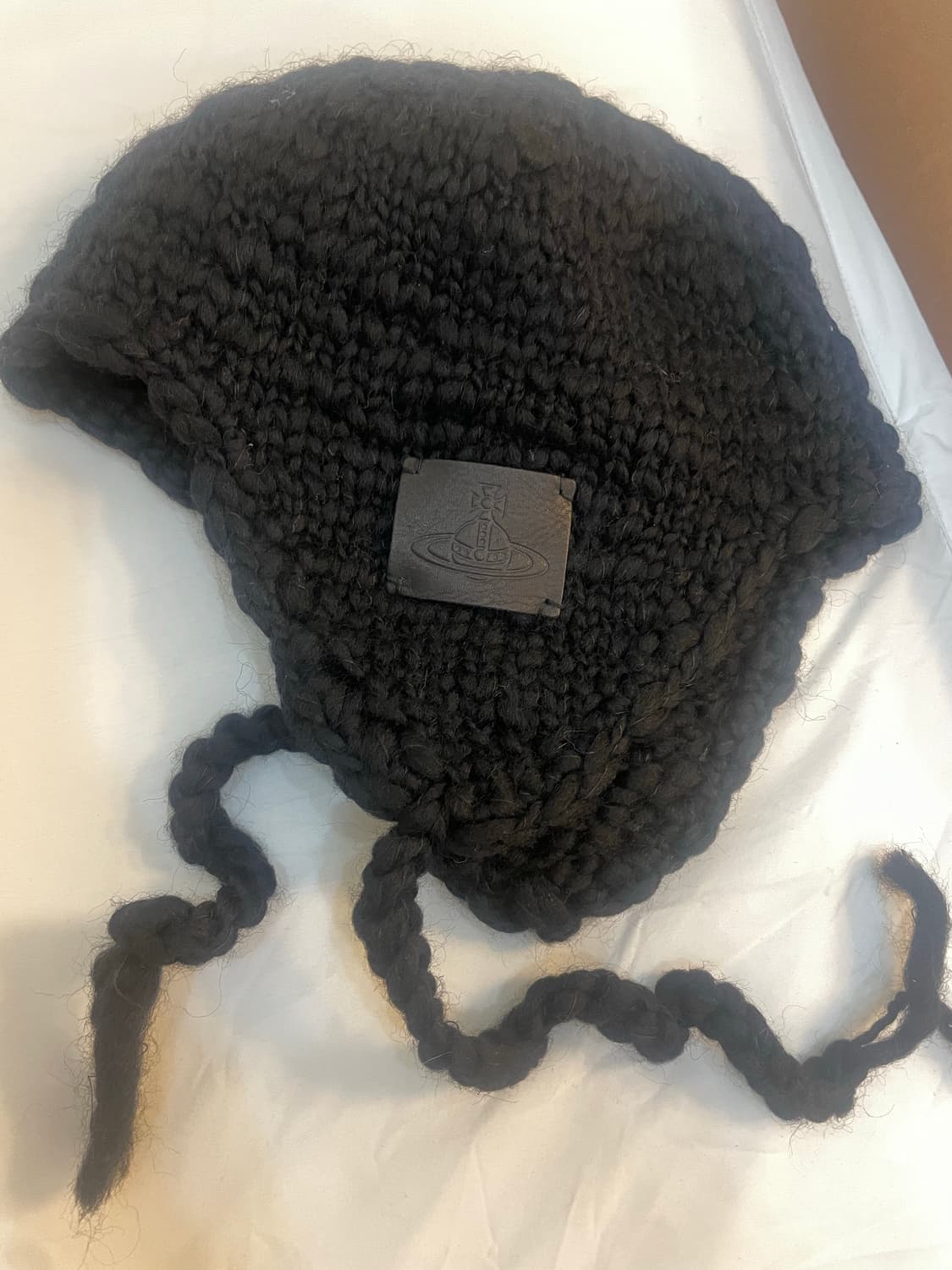 비비안웨스트우드 가죽패치 이어플랩비니 블랙 F 상품이미지1