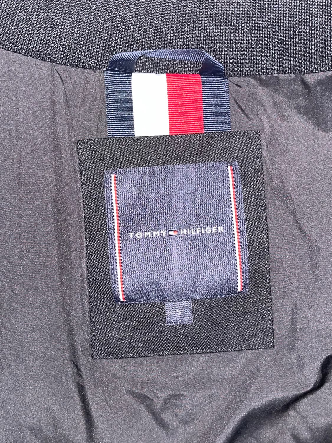 타미힐피거 퍼피 구스 다운 블랙 상품이미지3