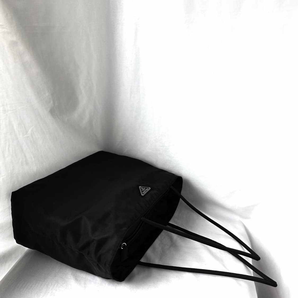 [정품 PRADA] 프라다 포코노 나일론 쇼퍼백 숄더백 라지 상품이미지2