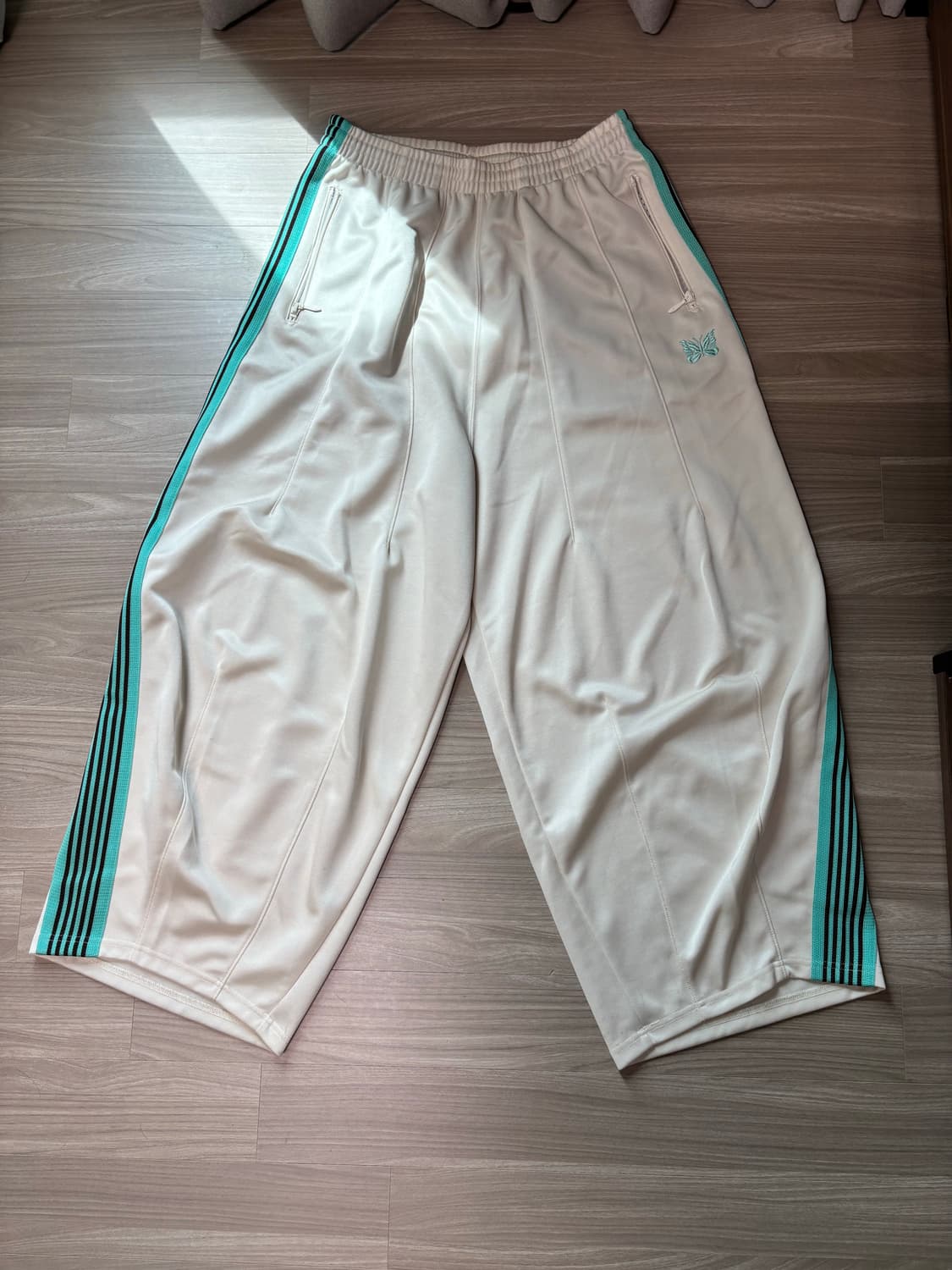 니들스 스튜디오스 별주 hd 트랙팬츠 상품이미지2