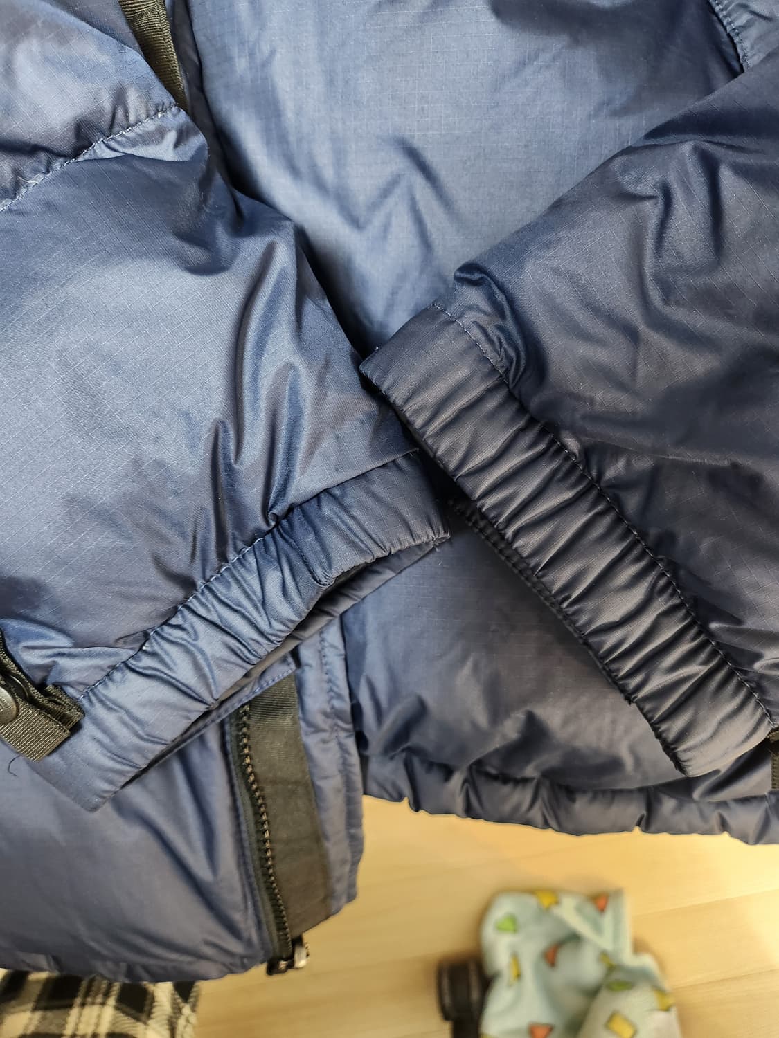 (105) 노스페이스 1996 눕시 700 패딩 네이비 S급 상품이미지8