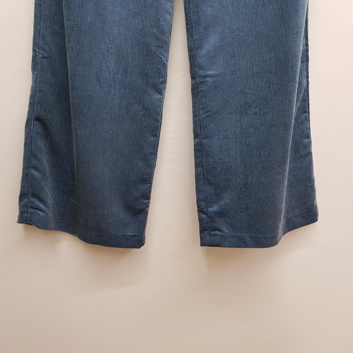 한섬 폼스튜디오 2023 벨로아 팬츠 S사이즈 상품이미지3