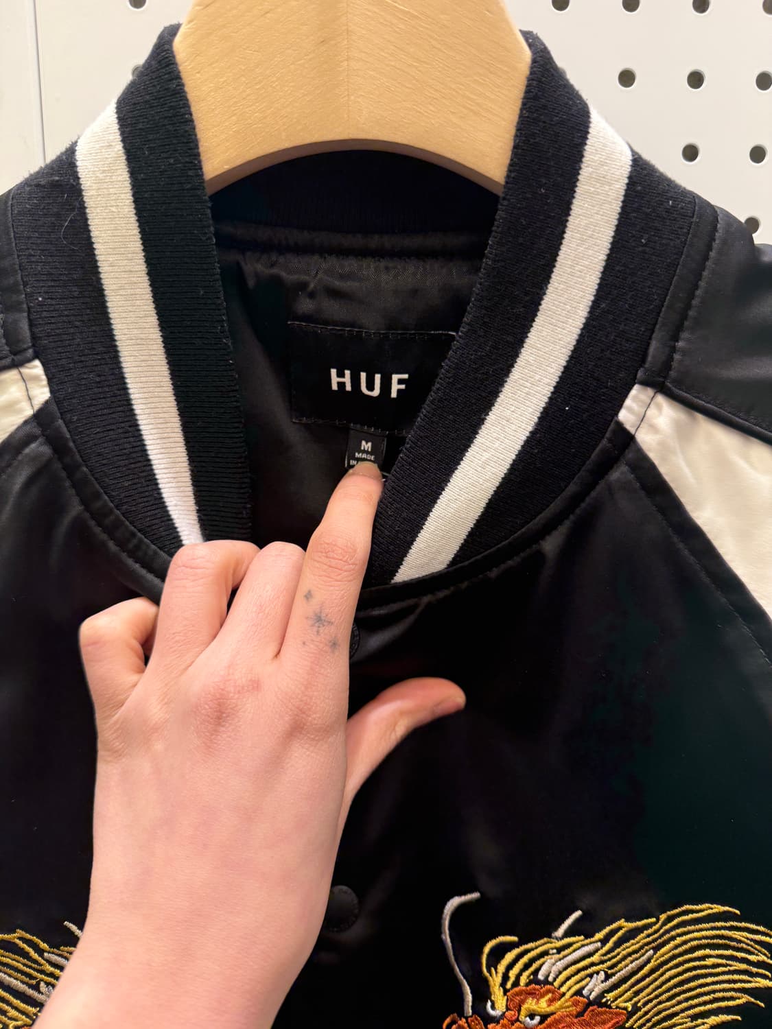 허프 빅로고 스카쟌 U251 상품이미지5