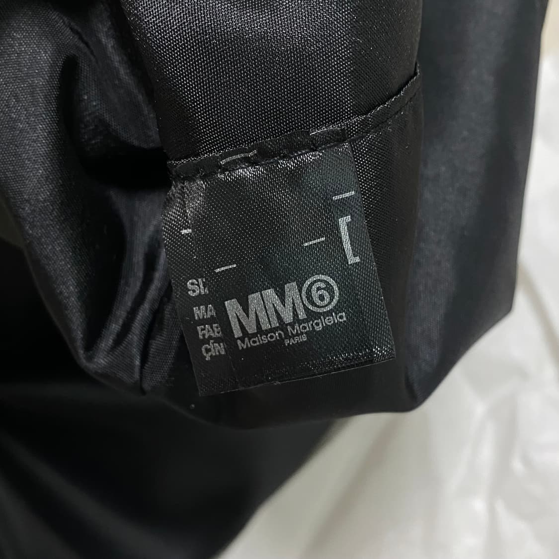 [새상품] 메종 마르지엘라 MM6 재패니즈 토트백 PU 상품이미지10