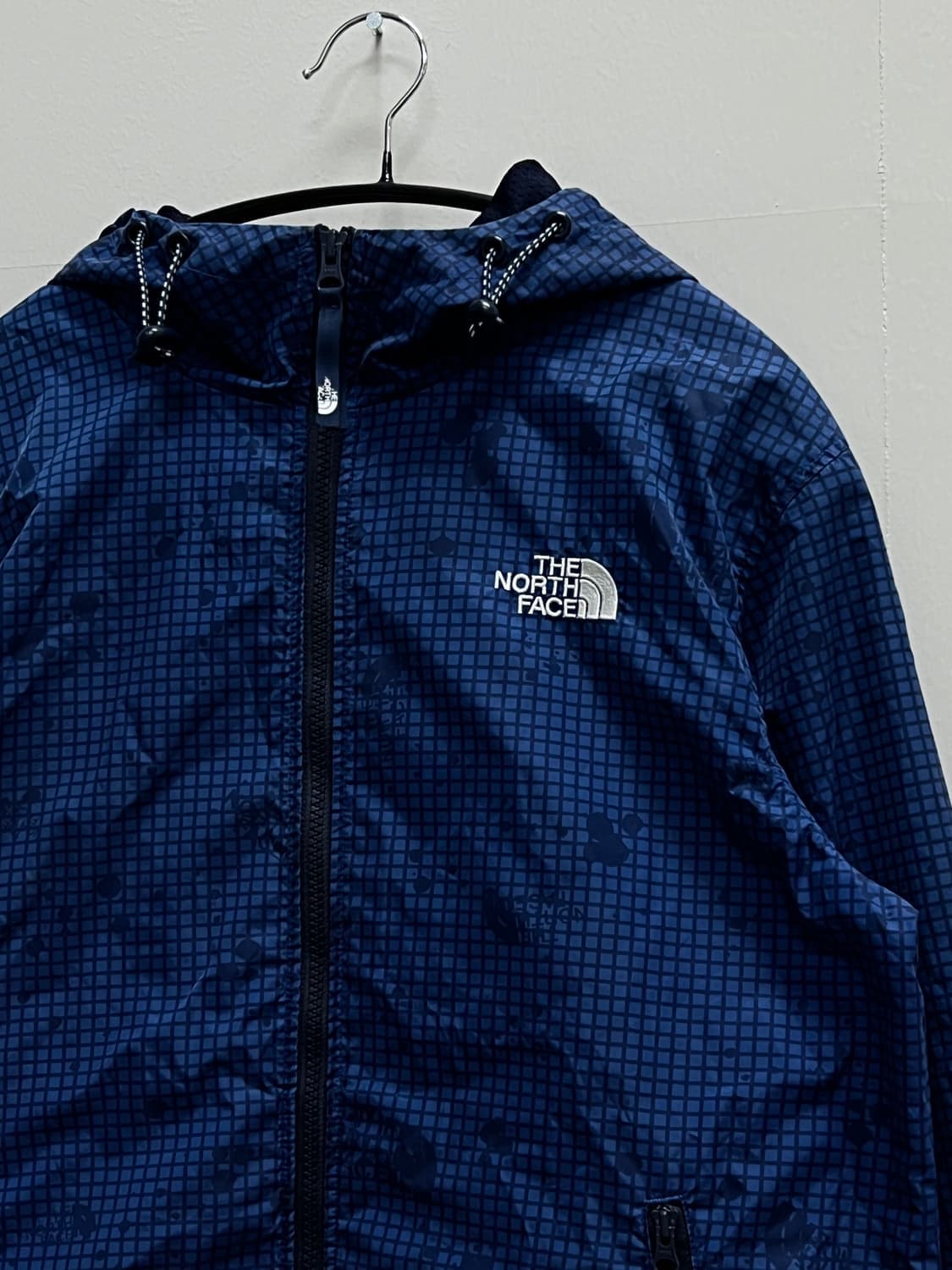 (S) 노스페이스 그리드 패턴 바람막이 네이비 상품이미지3