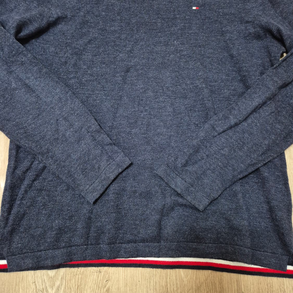 타미힐피거 미니플래그 라운드 니트 상품이미지3