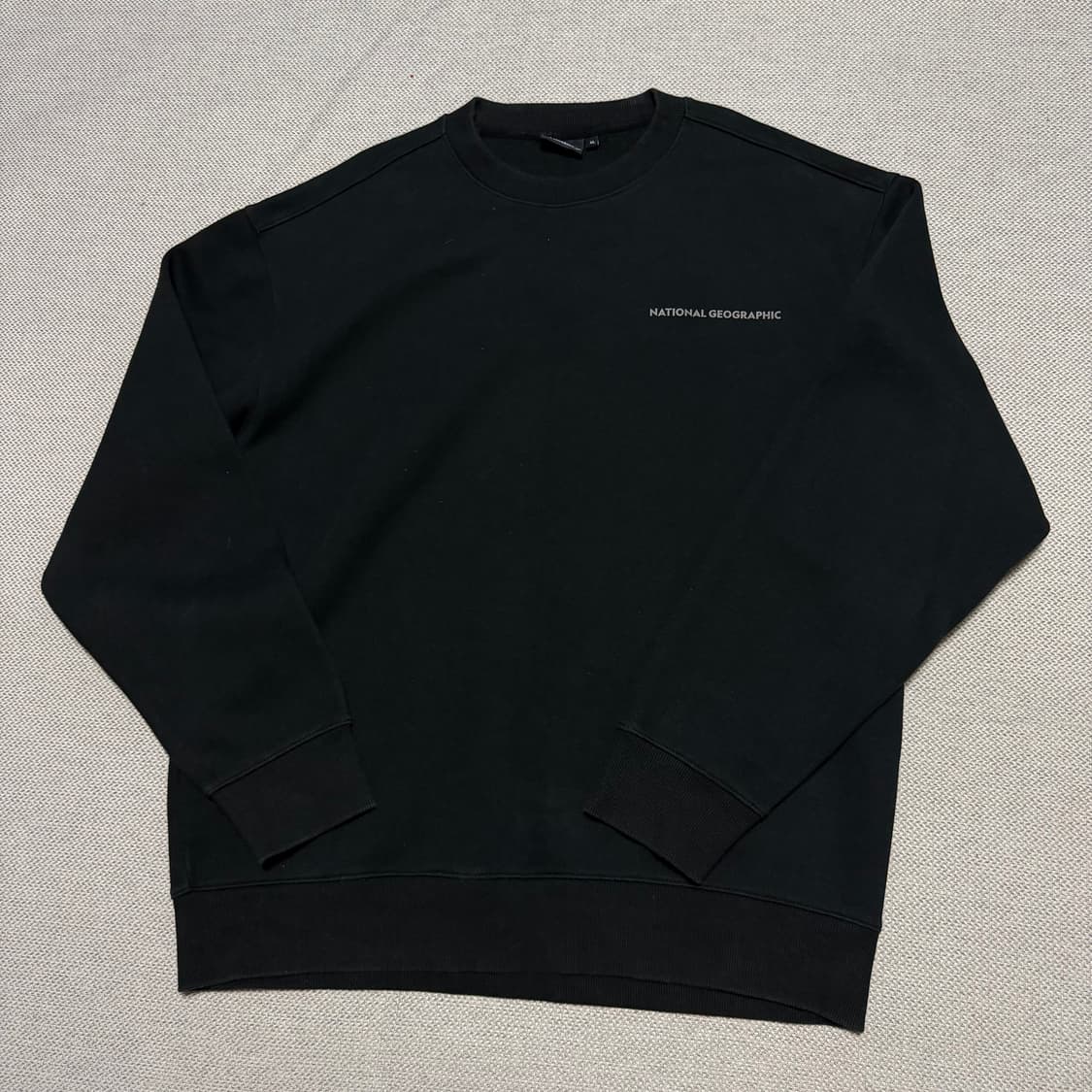 내셔널지오그래픽 빅로고 맨투맨 상품이미지1