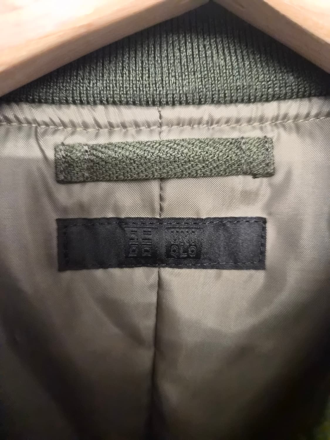 XL) 유니클로 MA-1 점퍼 팝니다 상품이미지3