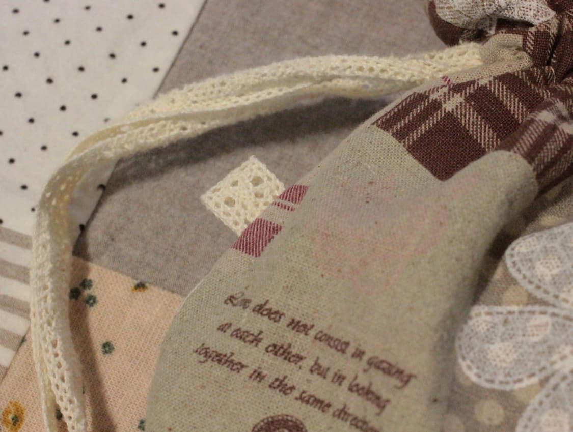 핸드메이드 패치워크 무늬 레이스 스트링 파우치 상품이미지3