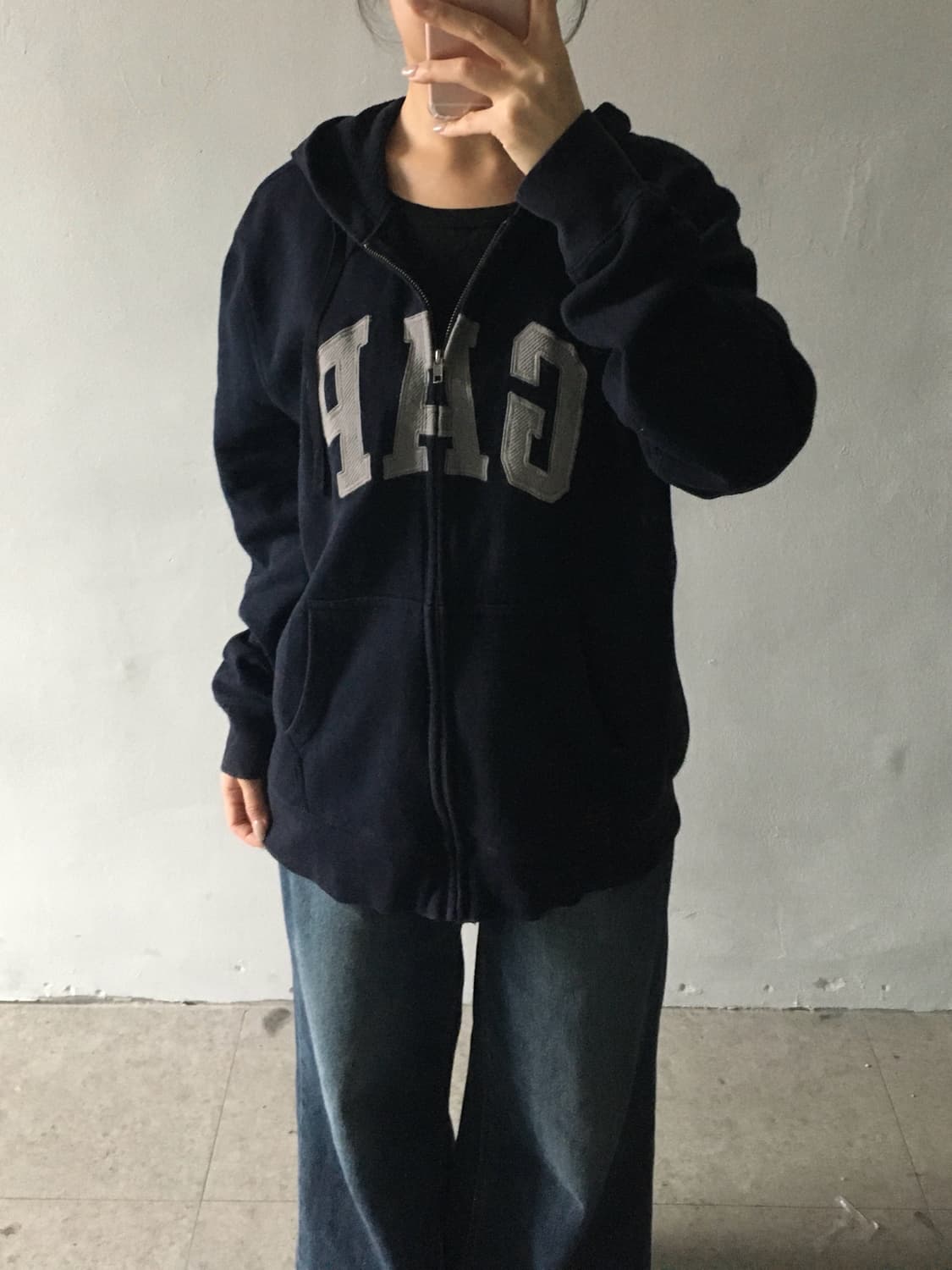 갭 빅로고 후드집업 상품이미지1