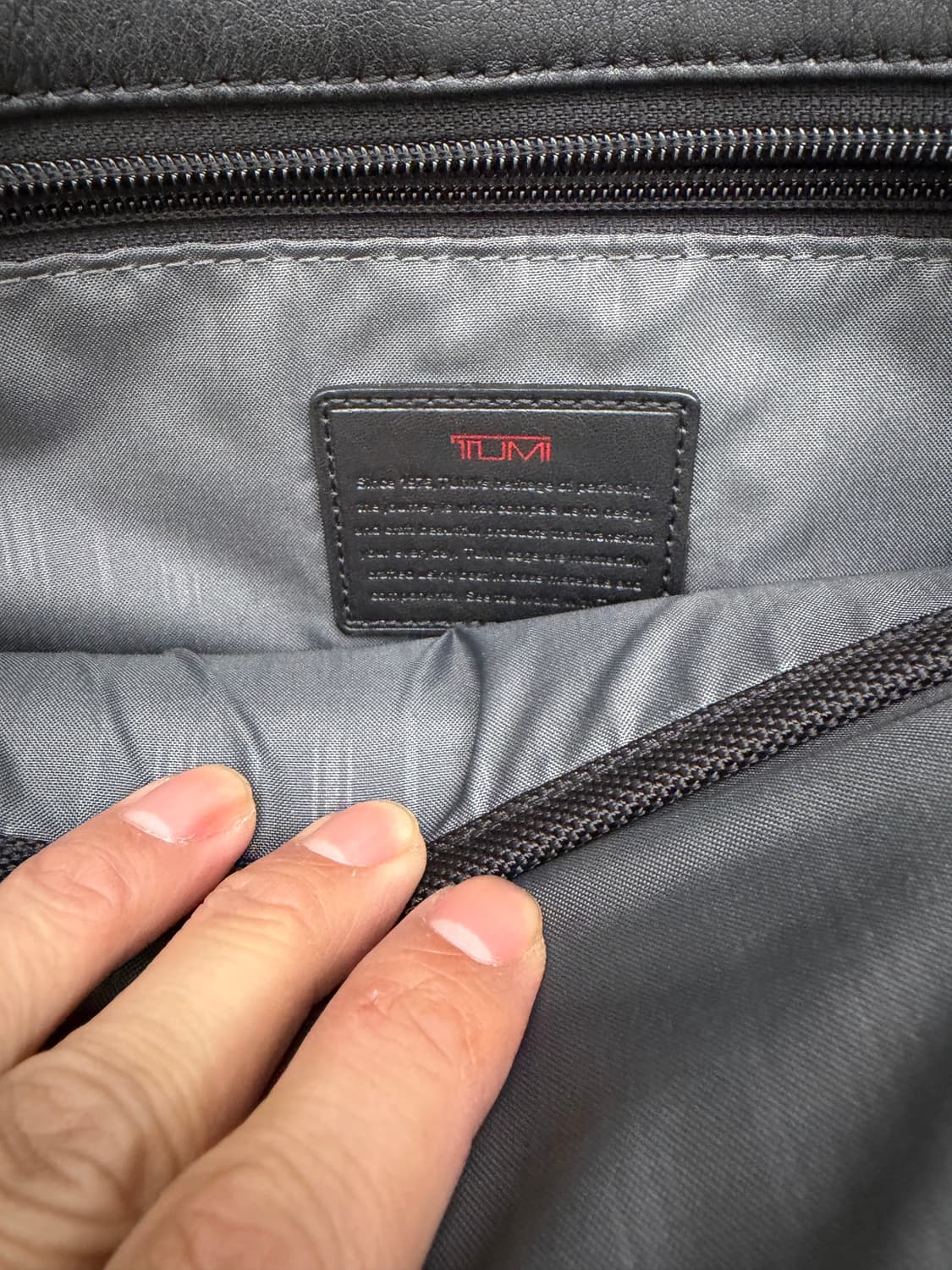 정품) TUMI 투미 블랙 가죽 서류 가방  상품이미지9