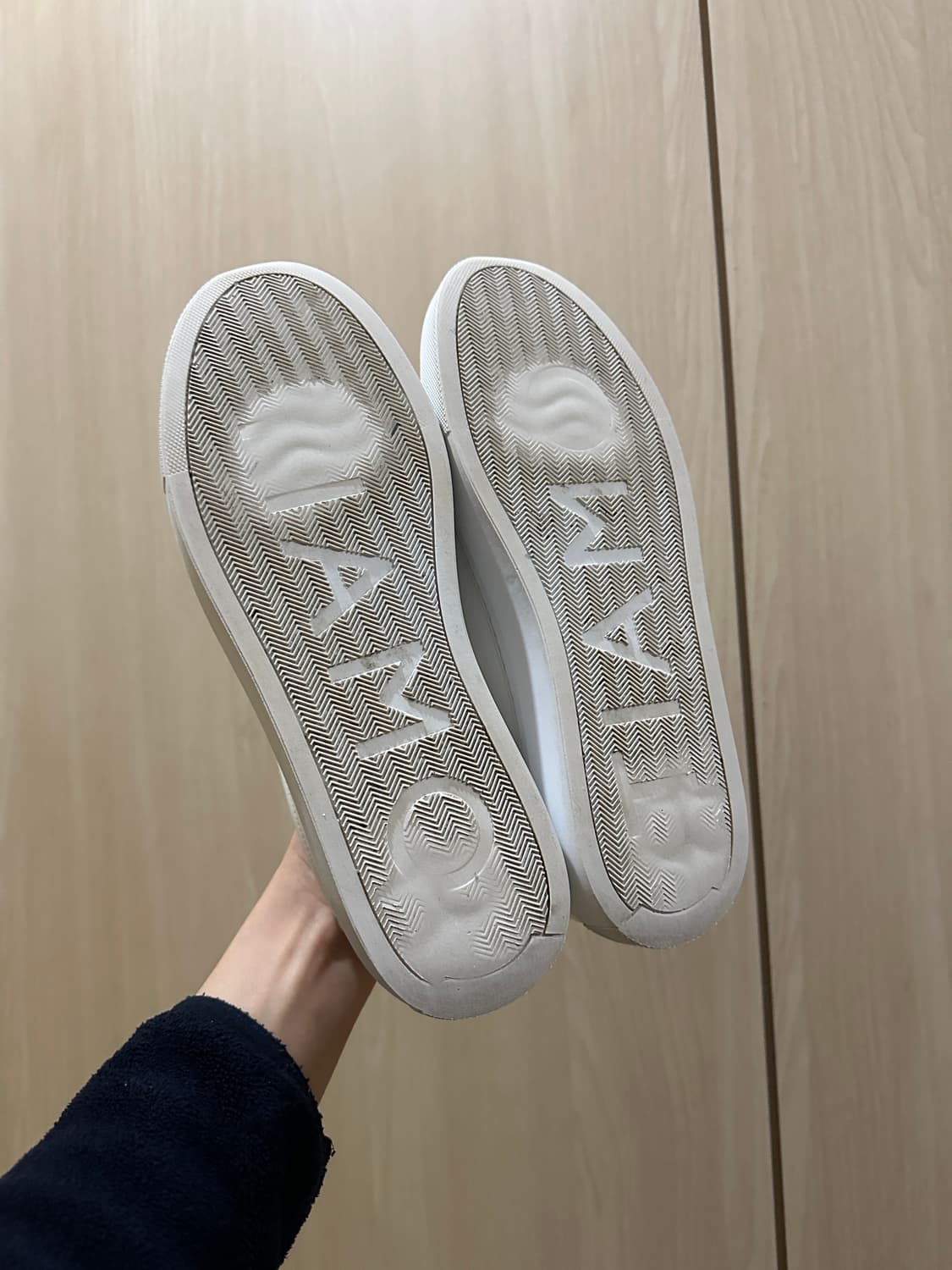 티아모 오리지널 올화이트 5.5cm 키높이 스니커즈 41(265) 상품이미지6