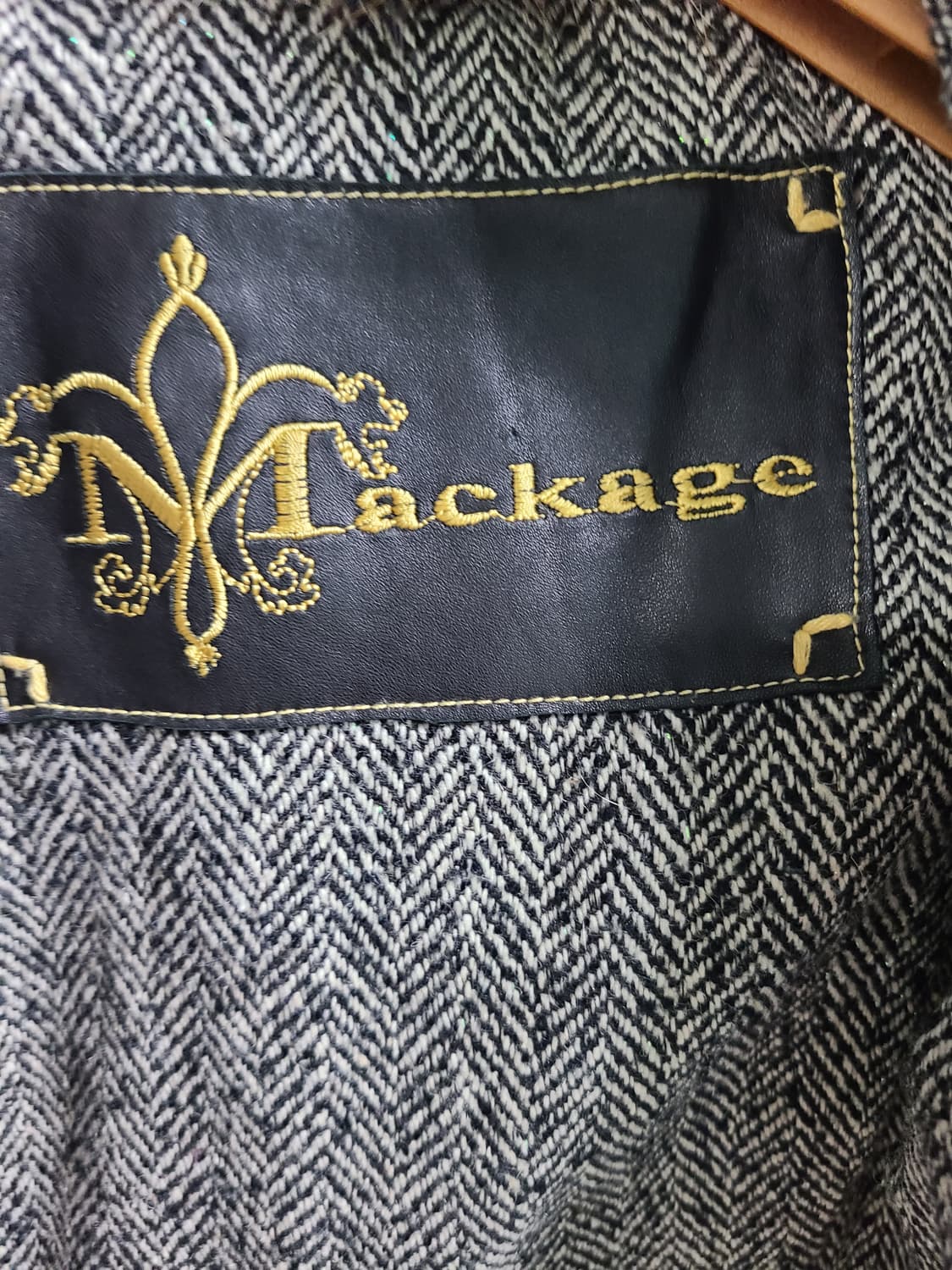 맥케이지 여성 카라 퍼 자켓 상품이미지4