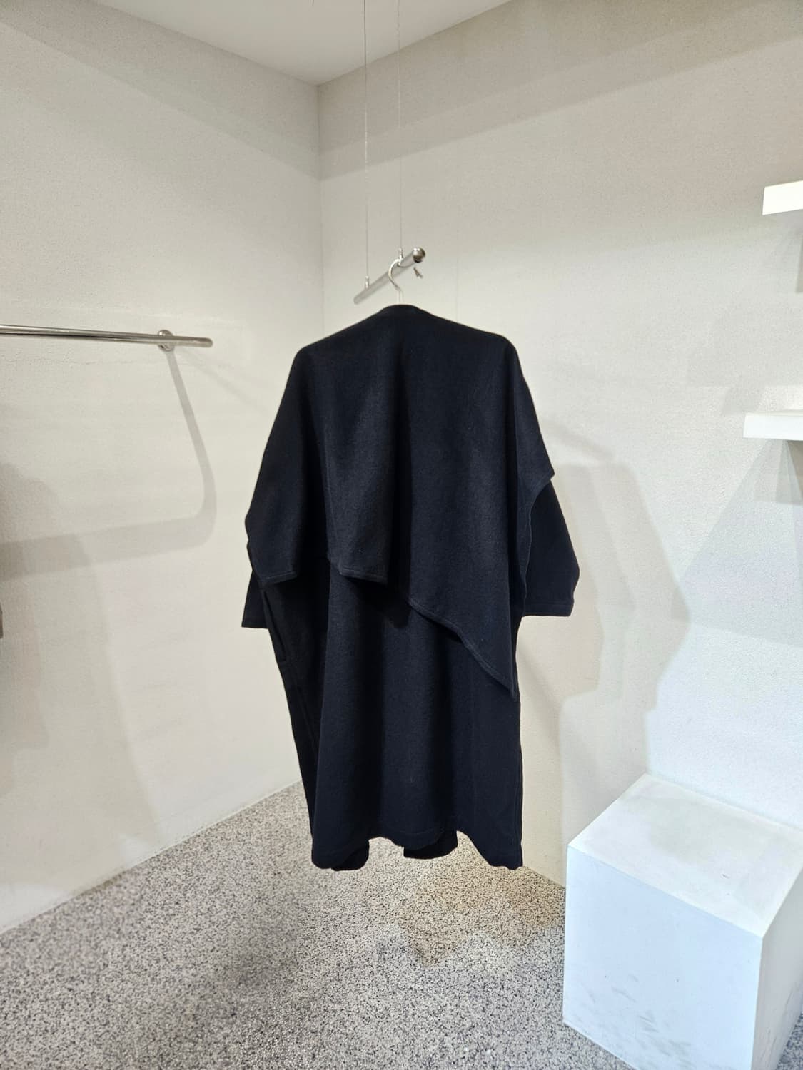 꼼데가르송 울 케이프 코트 상품이미지2